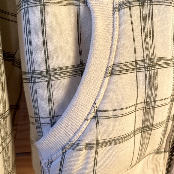 Denver Hayes Sherpa lined hoodie - Picture 5 of 8